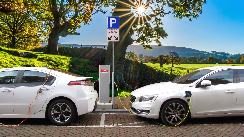 Los puntos de recargas para coches eléctricos, una preocupación para muchos clientes